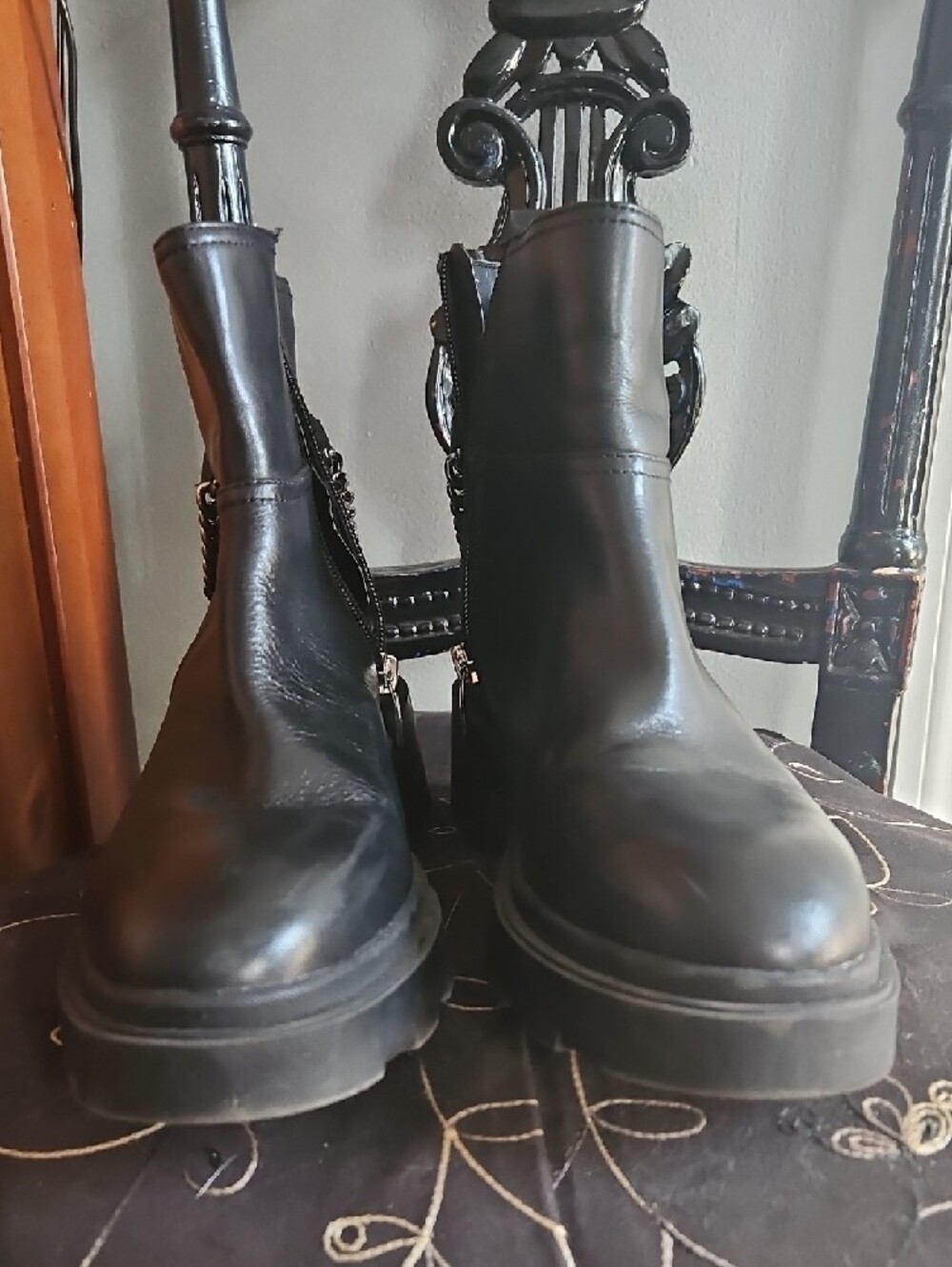 Marc Fisher Black Leather Chunky Ankle Boots with Chain Accent - Picture 2 of 6